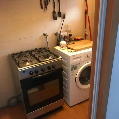 Apartament 4 Posti Letto In Zona Tranquilla E Ben Servita, Un Matrimoniale E Un Divano Letto Matrimoniale Facebook Massimo Bobo Aquili Bolonia