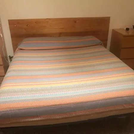 4 Posti Letto In Zona Tranquilla E Ben Servita, Un Matrimoniale E Un Divano Letto Matrimoniale Facebook Massimo Bobo Aquili Apartament Bolonia